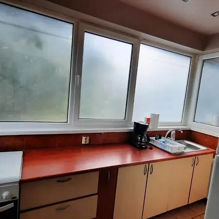 Laurentiu - Etaj.1 Bukareszt