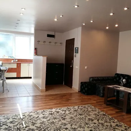 Laurentiu - Etaj.1 Apartamento Bucarest